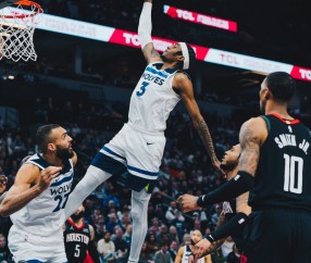 九游娱乐-关于转会期尼斯主帅复盘：NBA常规赛节点到来，底气十足，轮换策略成焦点的信息